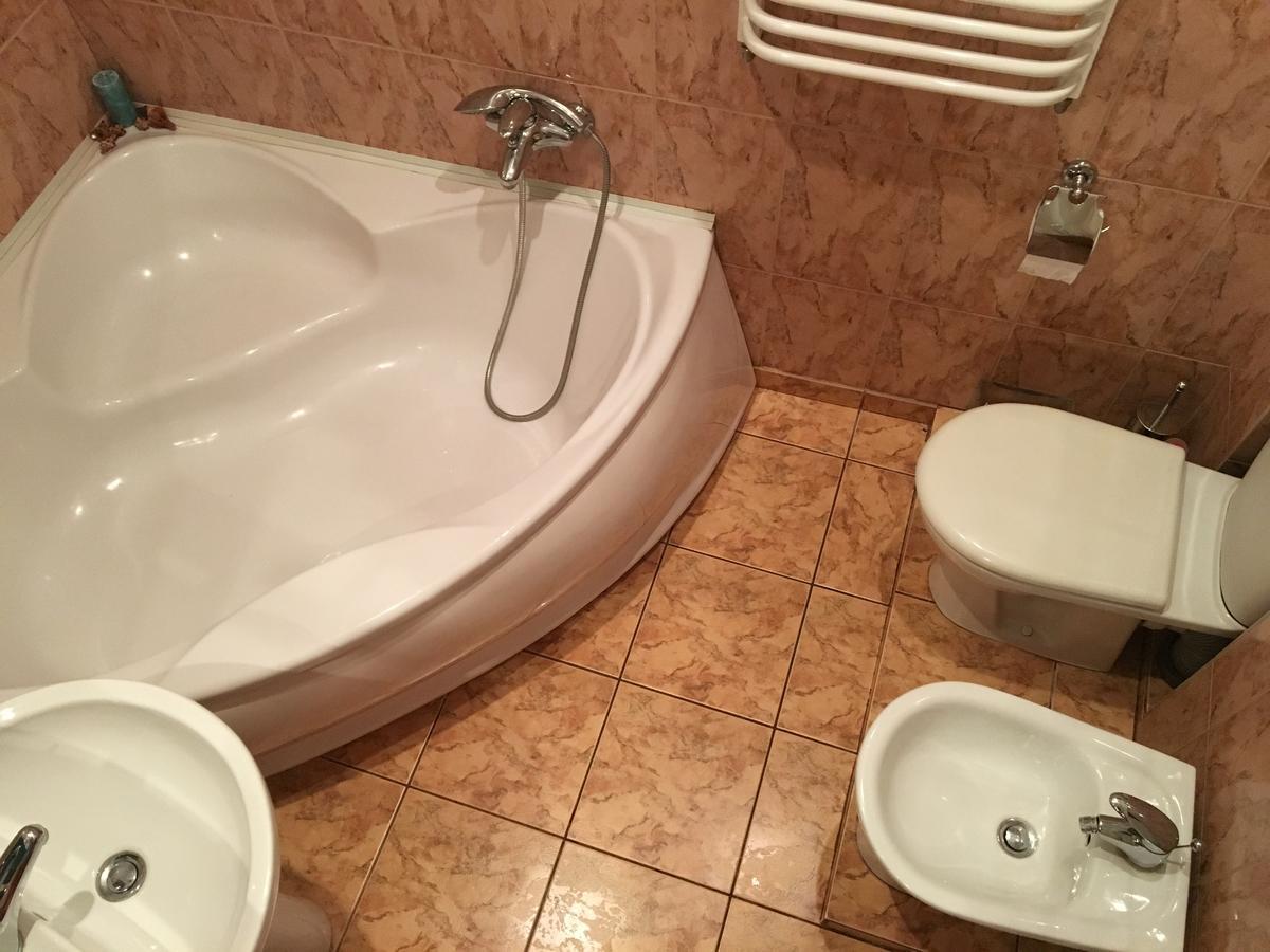 Apartment In The City Centre Lviv Buitenkant foto