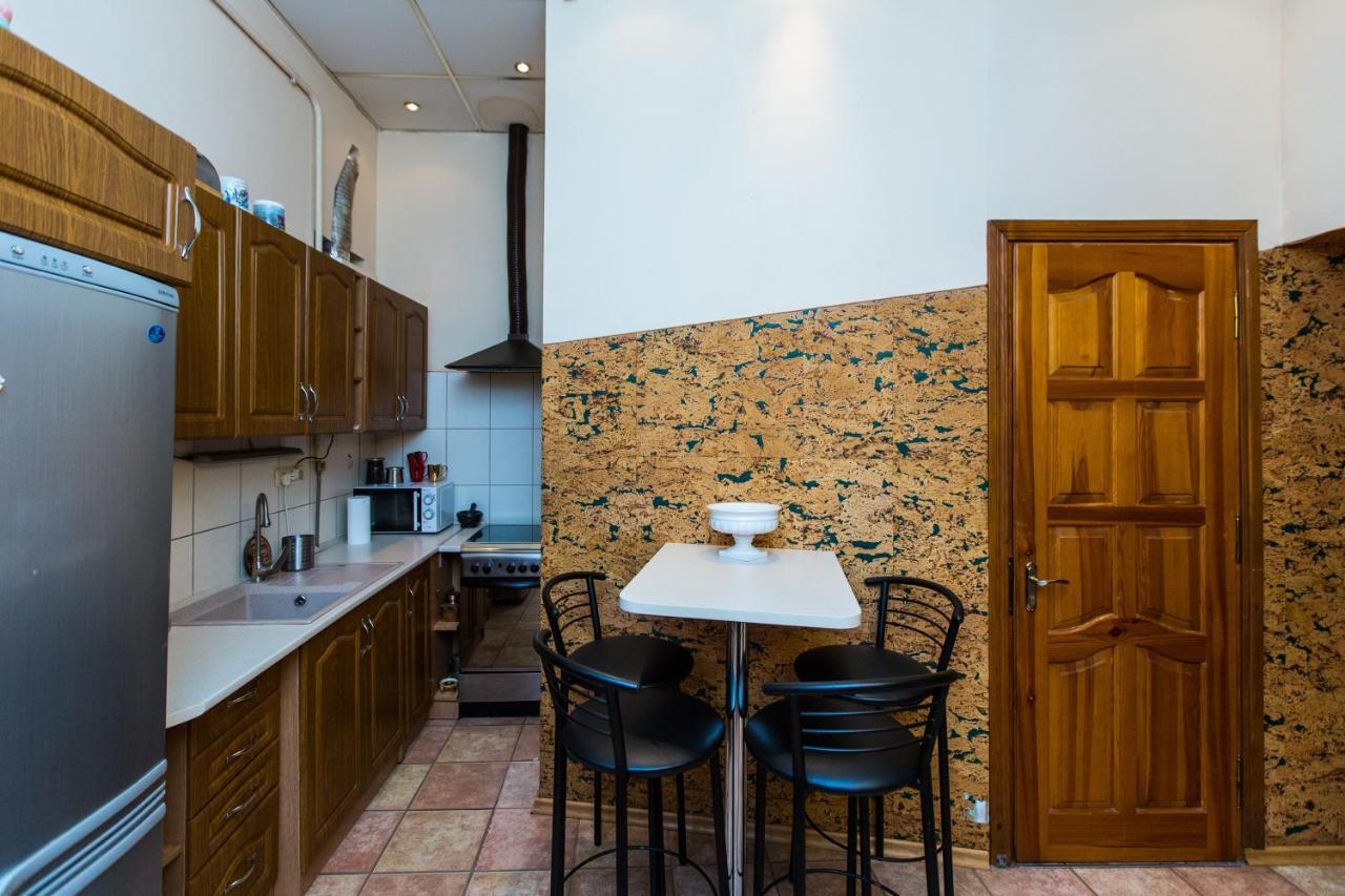 Apartment In The City Centre Lviv Buitenkant foto