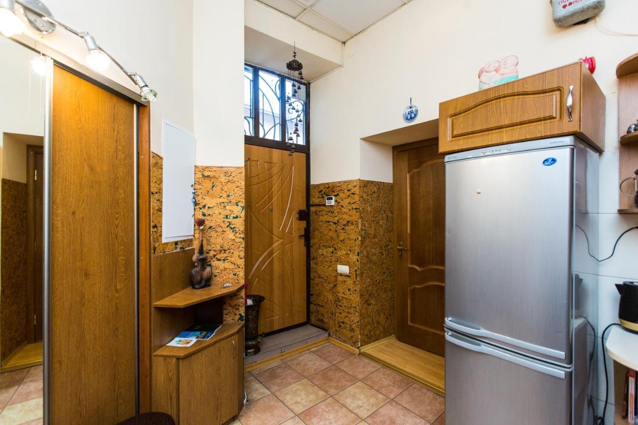 Apartment In The City Centre Lviv Buitenkant foto