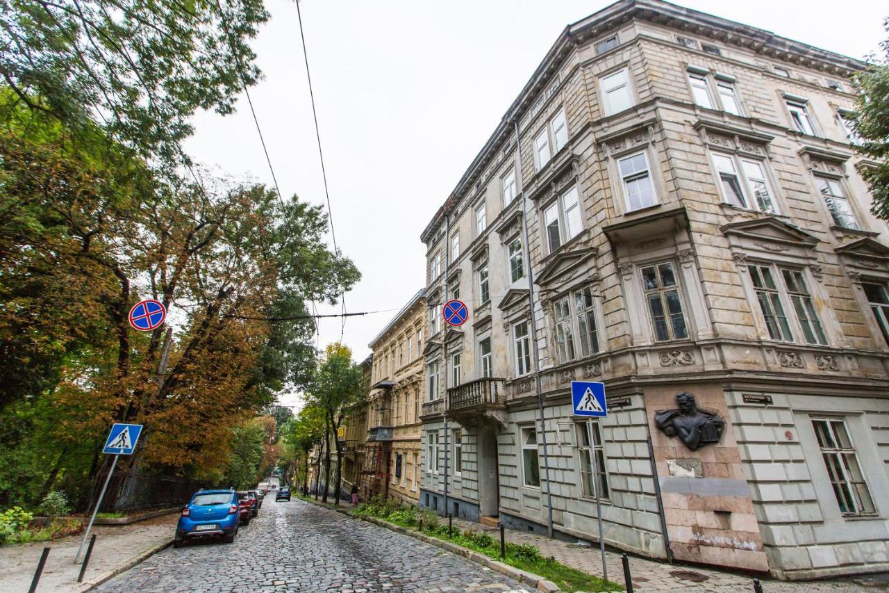 Apartment In The City Centre Lviv Buitenkant foto