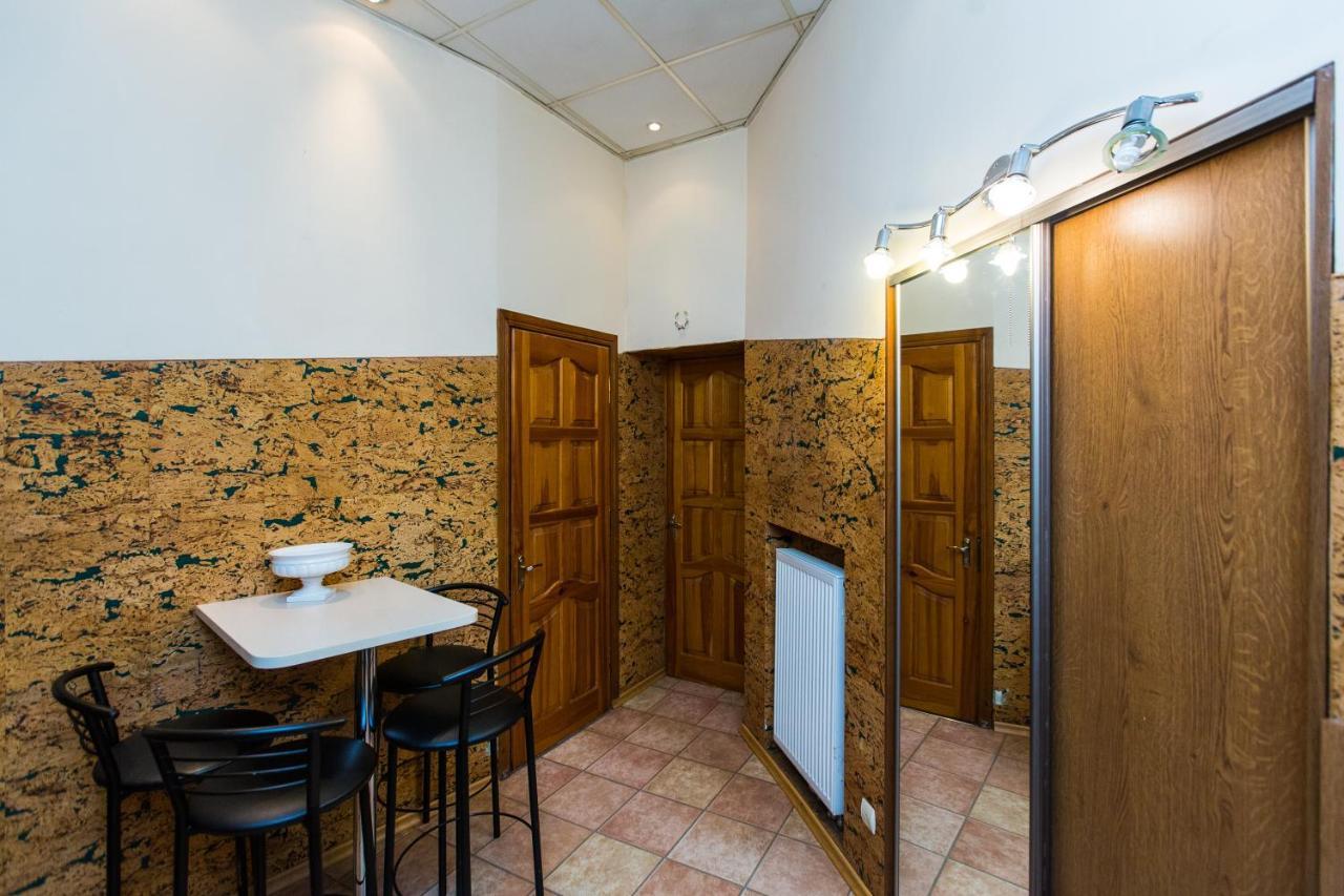 Apartment In The City Centre Lviv Buitenkant foto