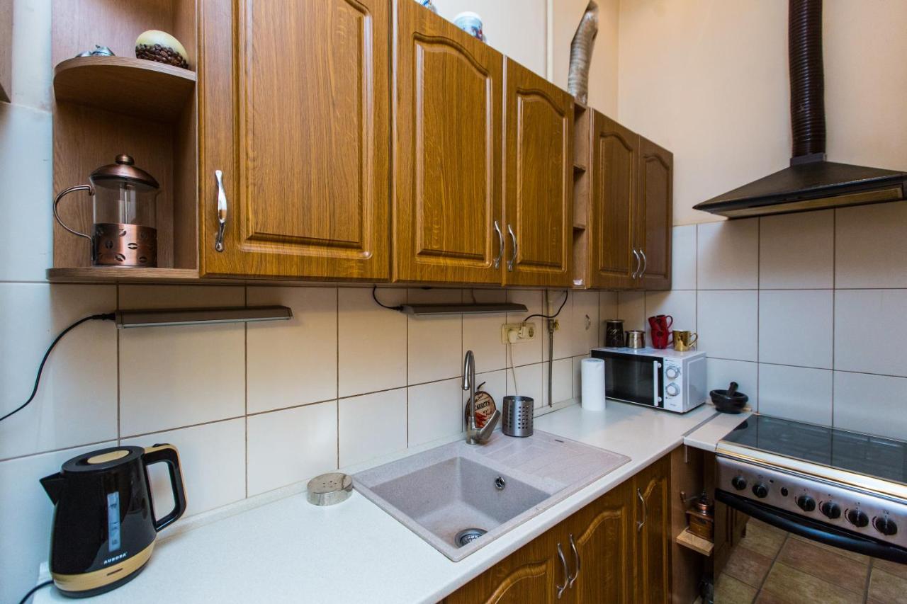 Apartment In The City Centre Lviv Buitenkant foto